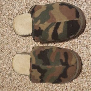 Camo mens slippers